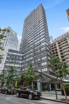 Exterior, Facade, Highrise