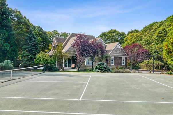 Exterior, Tennis Courts