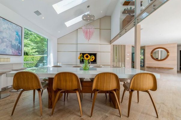 Dining room, Interior, Pendant Lights, Recessed Lighting