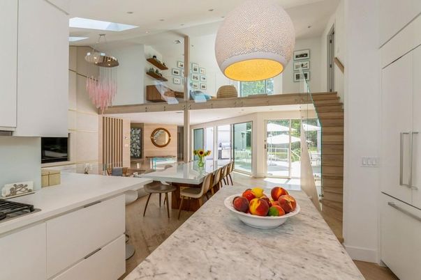 Dining room, Interior, Kitchen, Pendant Lights, Recessed Lighting, Wood Texture Flooring