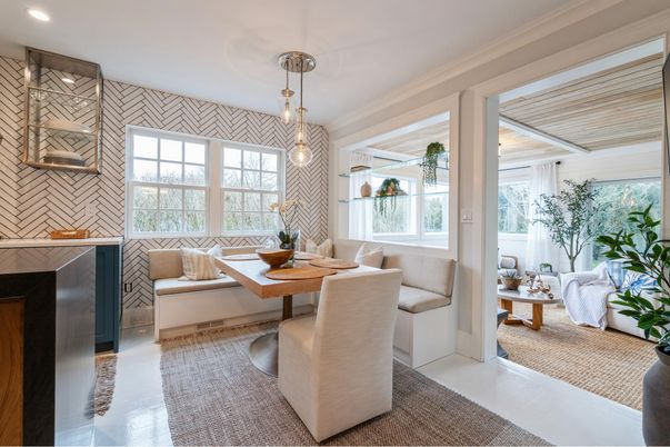 Dining room, Interior, Living room, Pendant Lights, Recessed Lighting