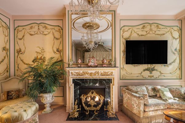 Chandelier, Fireplace, Interior