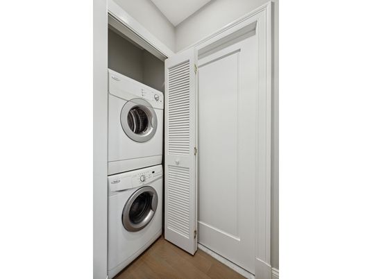 Interior, Utility Closets, Washer, Wood Texture Flooring