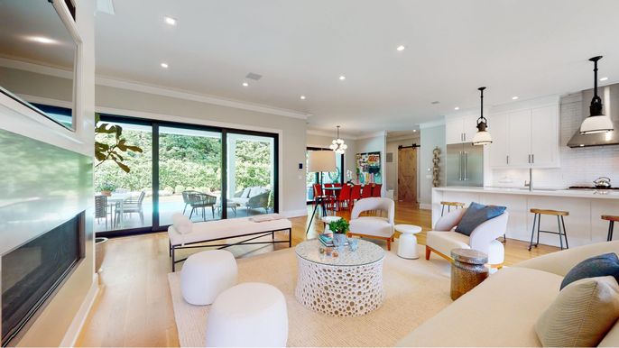 Dining room, Interior, Kitchen, Living room, Pendant Lights, Recessed Lighting, Stainless Steel Appliances, Wood Texture Flooring