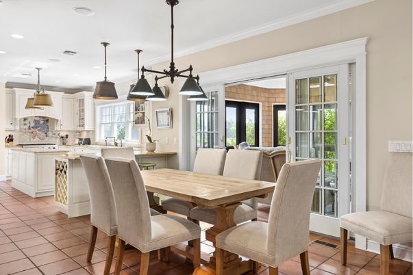 Dining room, Interior, Kitchen, Pendant Lights, Recessed Lighting