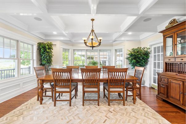 Chandelier, Dining room, Interior, Recessed Lighting, Wood Texture Flooring
