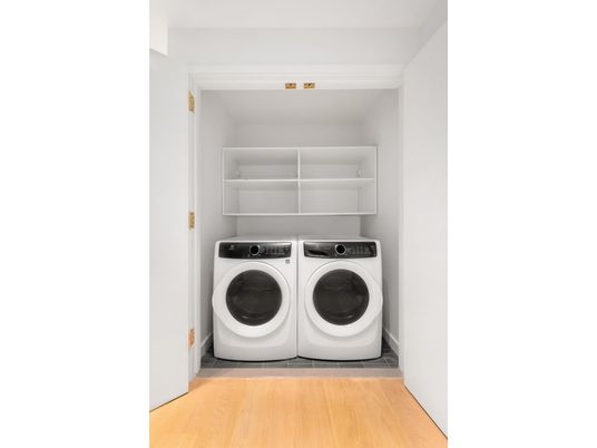 Interior, Washer, Wood Texture Flooring