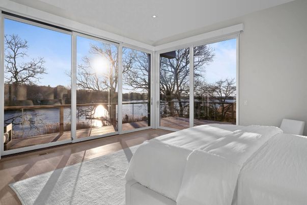Bedroom, Interior, Recessed Lighting, Water