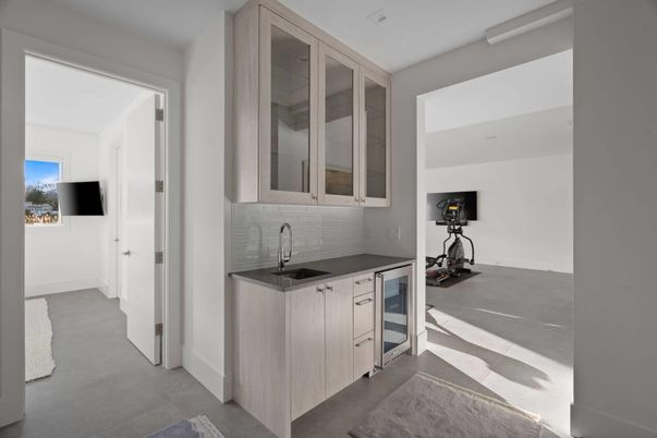 Fitness Equipment, Interior, Kitchen