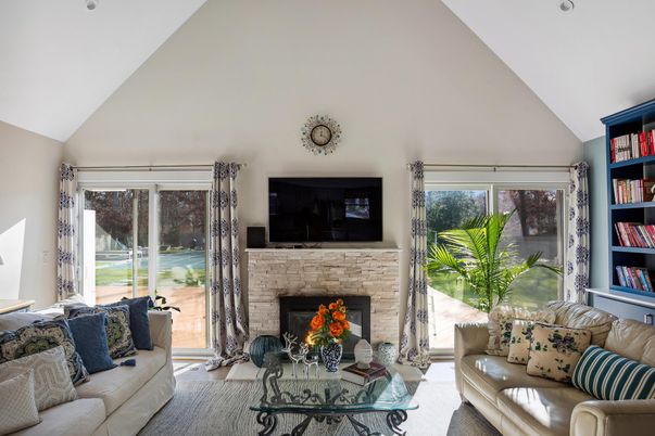 Fireplace, Interior, Living room