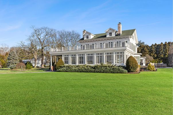 Backyard, Exterior, Facade, Georgian