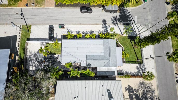Exterior, Drone