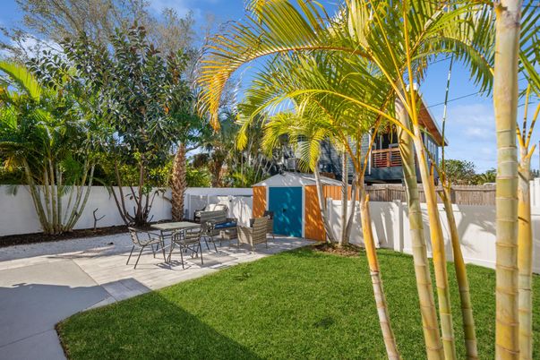 Backyard, Exterior