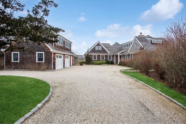 Attached, Backyard, Exterior, Facade, Brick Facade, Tudor Revival
