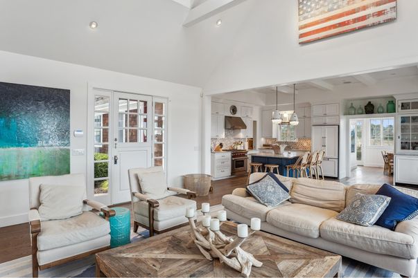 Dining room, Interior, Kitchen, Living room, Pendant Lights, Recessed Lighting, Wood Texture Flooring
