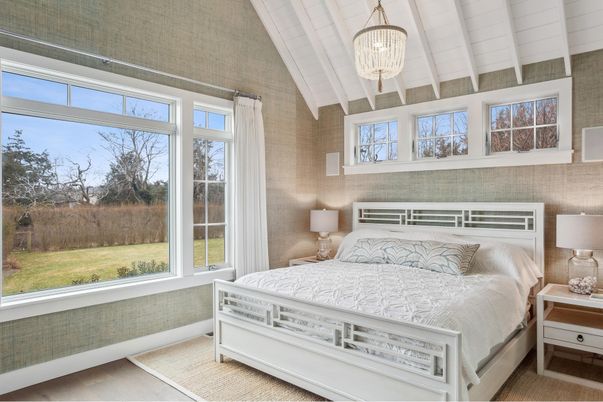 Bedroom, Chandelier, Interior, Pendant Lights