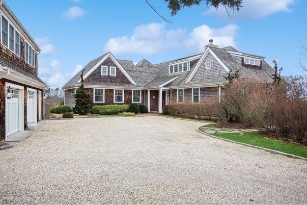 Exterior, Facade, Brick Facade, Cape Cod