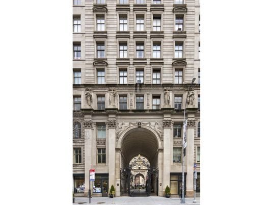 Exterior, Facade, Chicago School