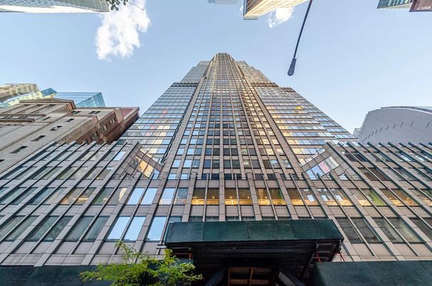 Exterior, Facade, Highrise