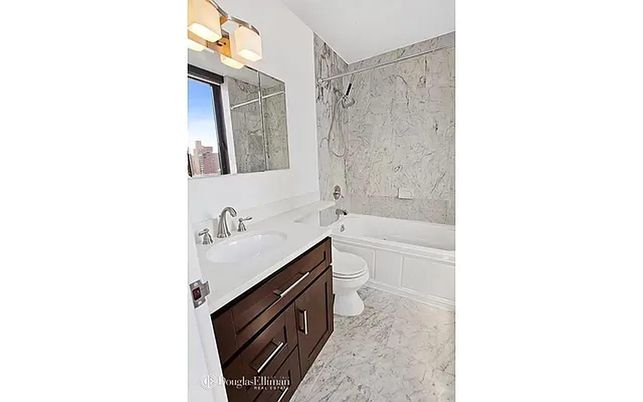 Bathroom, Interior, Marble, Marble Walls