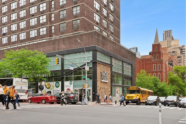 Exterior, Facade, Condo Building