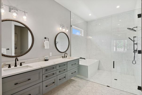 Bathroom, Dual Sink Vanities, Free Standing Baths, Glass Shower, Interior, Recessed Lighting