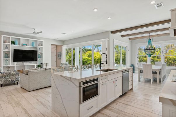 Dining room, Interior, Kitchen, Living room, Pendant Lights, Recessed Lighting, Stainless Steel Appliances, Wood Texture Flooring
