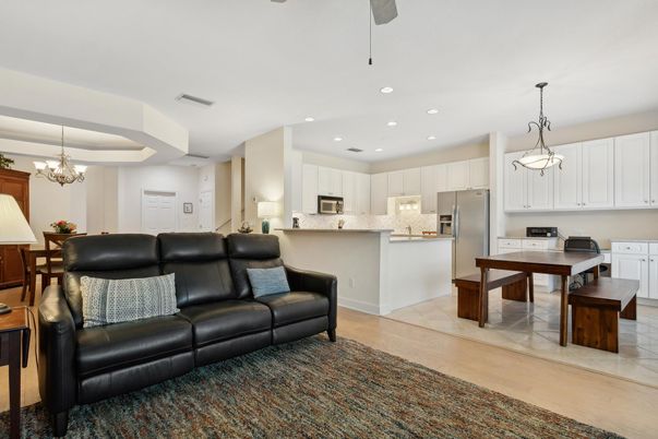 Chandelier, Dining room, Interior, Kitchen, Pendant Lights, Recessed Lighting, Stainless Steel Appliances