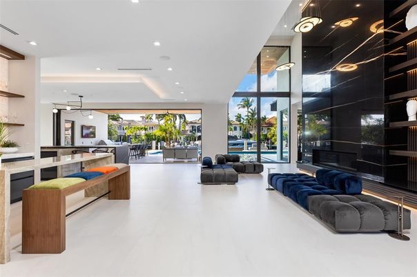 Dining room, Interior, Living room, Pendant Lights, Recessed Lighting