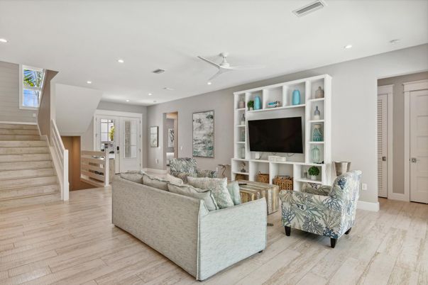 Interior, Living room, Recessed Lighting, Wood Texture Flooring