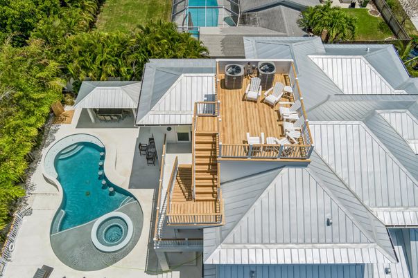 Exterior, Drone