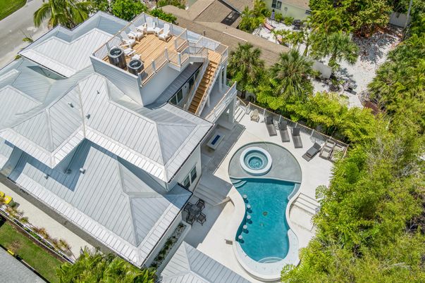 Exterior, Drone