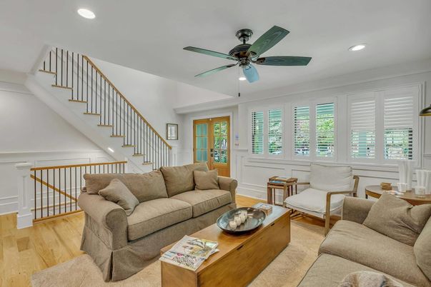Interior, Living room, Recessed Lighting, Wood Texture Flooring