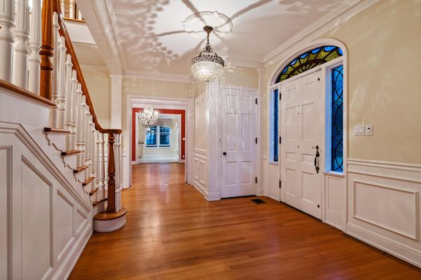 Chandelier, Interior, Wood Texture Flooring