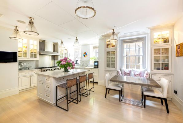 Dining room, Interior, Kitchen, Pendant Lights, Stainless Steel Appliances, Wood Texture Flooring