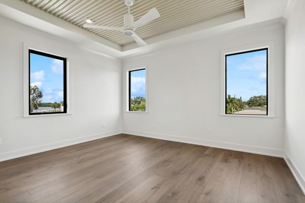Empty room, Interior, Recessed Lighting, Wood Texture Flooring