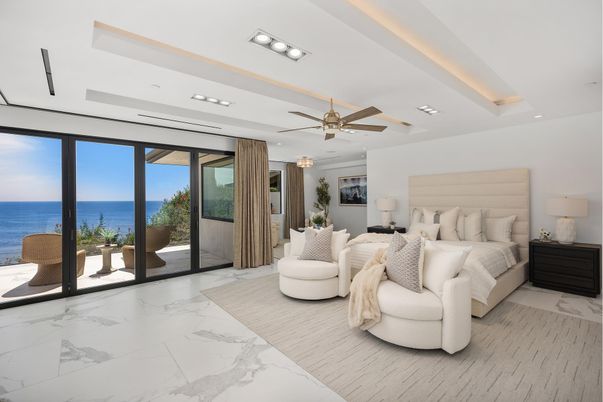Bedroom, Interior, Marble, Recessed Lighting, Water