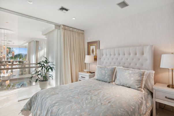 Bedroom, Interior, Pendant Lights, Recessed Lighting