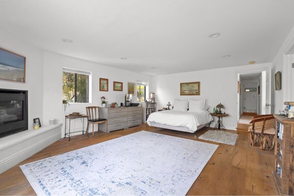 Bedroom, Fireplace, Interior, Recessed Lighting, Wood Texture Flooring