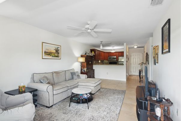 Interior, Kitchen, Living room, Stainless Steel Appliances