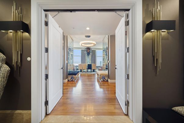 Interior, Recessed Lighting, Wood Texture Flooring