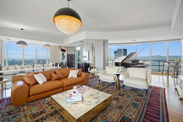 Chandelier, Interior, Living room, Pendant Lights, Piano, Recessed Lighting, Wood Texture Flooring