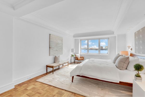 Bedroom, Interior, Recessed Lighting, Water, Wood Texture Flooring