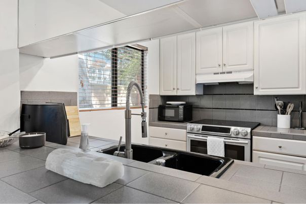Interior, Kitchen, Tile Countertops