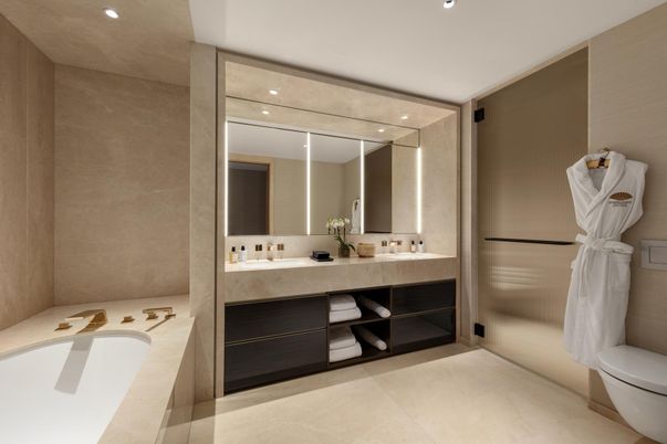 Bathroom, Dual Sink Vanities, Interior, Recessed Lighting