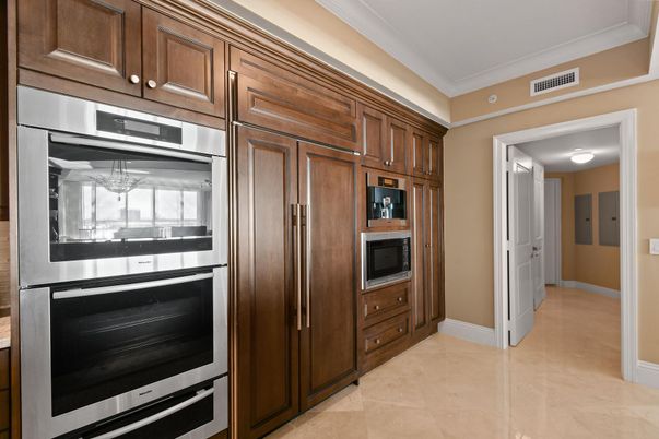 Interior, Kitchen, Stainless Steel Appliances