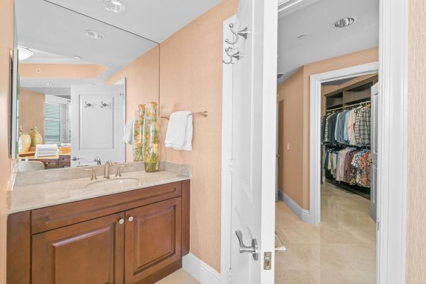 Bathroom, Interior, Recessed Lighting, Walk-in Closets