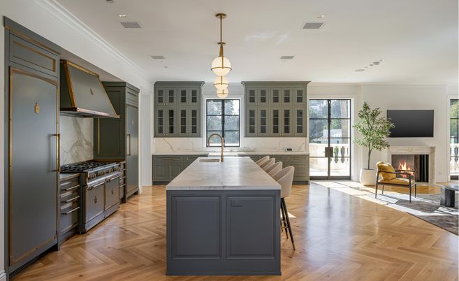Fireplace, Interior, Kitchen, Pendant Lights, Recessed Lighting, Wood Texture Flooring