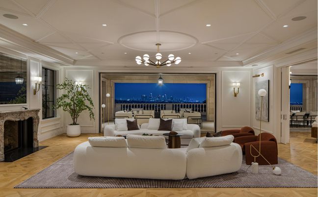 Fireplace, Interior, Living room, Pendant Lights, Recessed Lighting, Wood Texture Flooring