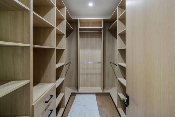 Interior, Recessed Lighting, Walk-in Closets